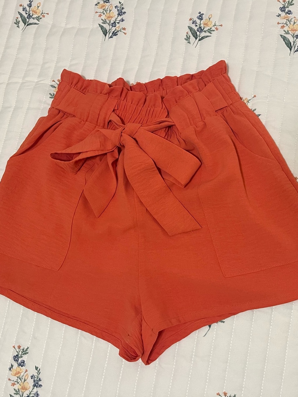 Iwollence paper bag shorts